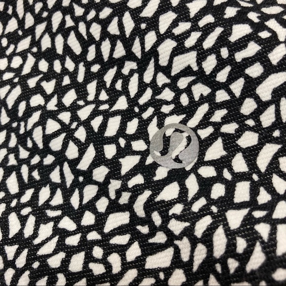 Lululemon Wunder Under Crop Hi-Rise Leggings Miss Mosaic Black Size 6 - Flaw - Picture 4 of 12